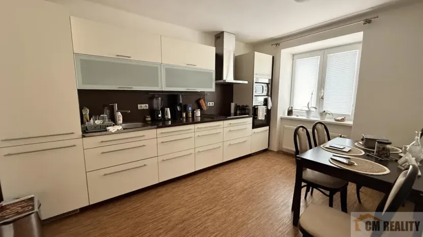 Pronájem bytu 2+1, Olomouc - Nové Sady, Myslbekova, 71 m2