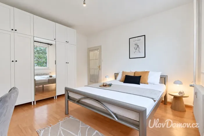 Prodej bytu 3+1, Praha - Hlubočepy, Renoirova, 71 m2