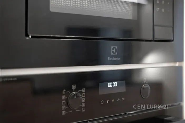 Pronájem bytu 1+kk, Praha - Bubeneč, Ovenecká, 34 m2