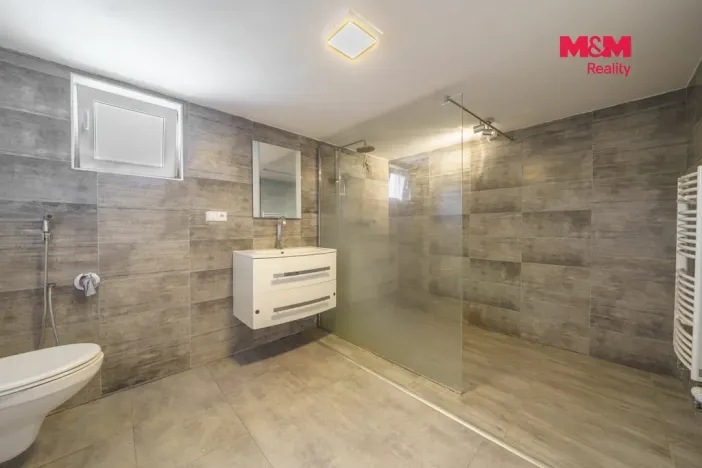 Prodej chalupy, Hroznětín - Velký Rybník, 230 m2