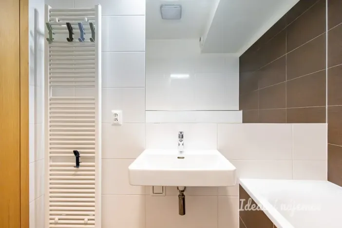 Pronájem bytu 2+kk, Praha - Střížkov, Střížkovská, 50 m2