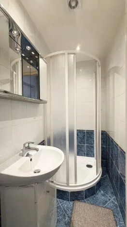 Pronájem bytu 1+kk, Praha - Malešice, Počernická, 24 m2