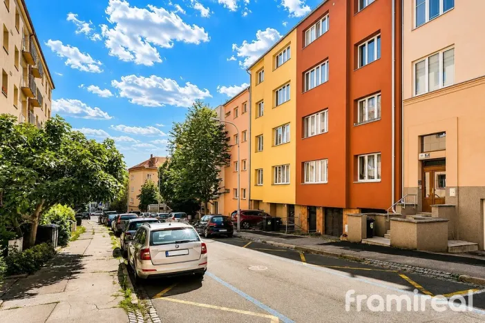 Pronájem pole, 12 m², Helfertova, Brno, Černá Pole