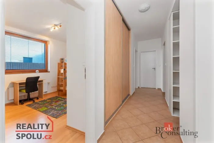 Pronájem bytu 3+kk, Zeleneč, U Lesoparku, 75 m2