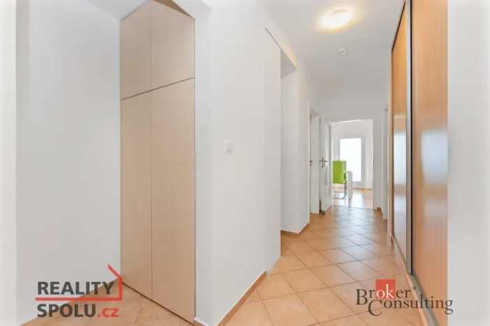 Pronájem bytu 3+kk, Zeleneč, U Lesoparku, 75 m2