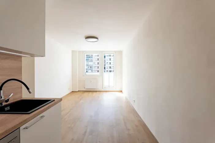 Prodej bytu 2+kk, Praha - Uhříněves, Přátelství, 39 m2