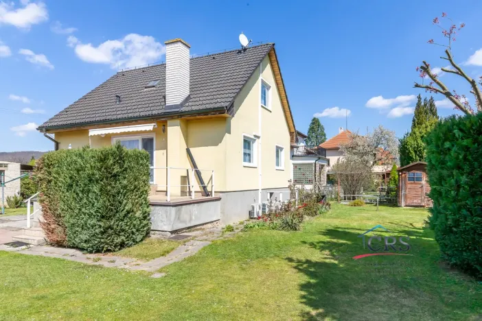 Prodej rodinného domu, 105 m², Spojovací, Lety