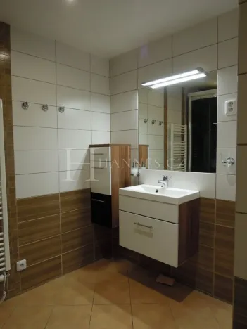 Pronájem bytu 2+1, Praha - Smíchov, Na bělidle, 76 m2
