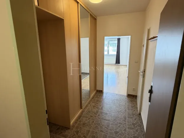 Pronájem bytu 2+kk, Praha - Troja, Hnězdenská, 50 m2