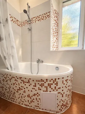 Pronájem bytu 1+kk, Praha - Břevnov, Junácká, 36 m2