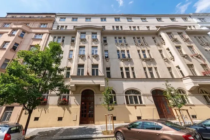 Prodej bytu 2+kk, Praha - Vinohrady, Čerchovská, 80 m2