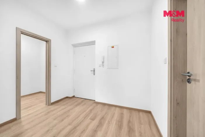 Pronájem bytu 2+kk, Pardubice - Ohrazenice, U Sportovní školy, 54 m2