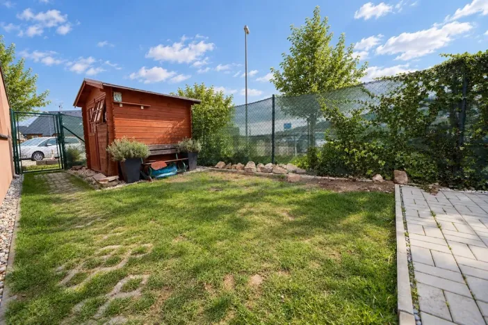 Prodej bytu 3+1, Nupaky, U Školky, 69 m2