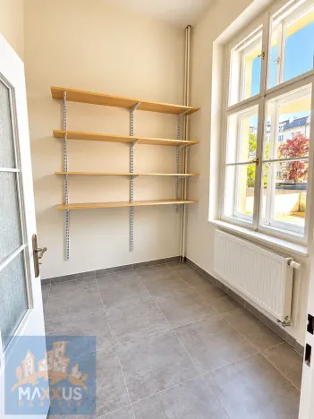 Pronájem kanceláře, Praha - Holešovice, U průhonu, 64 m2