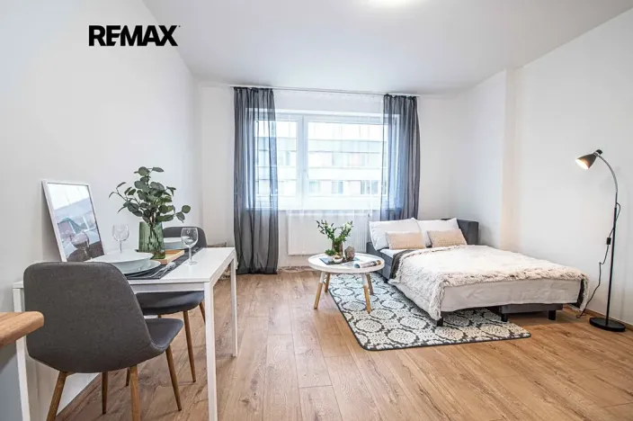 Pronájem bytu 1+kk, Rakovník, Nad Nemocnicí, 28 m2