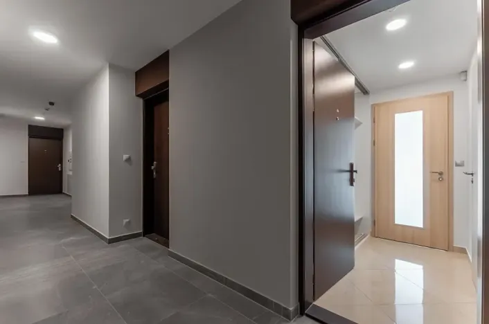 Pronájem bytu 1+kk, Praha - Vysočany, Bassova, 28 m2
