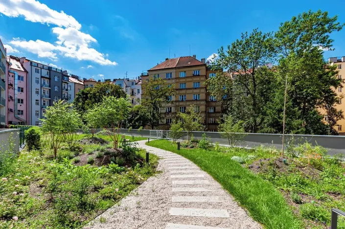 Pronájem bytu 1+kk, Praha - Vysočany, Bassova, 28 m2