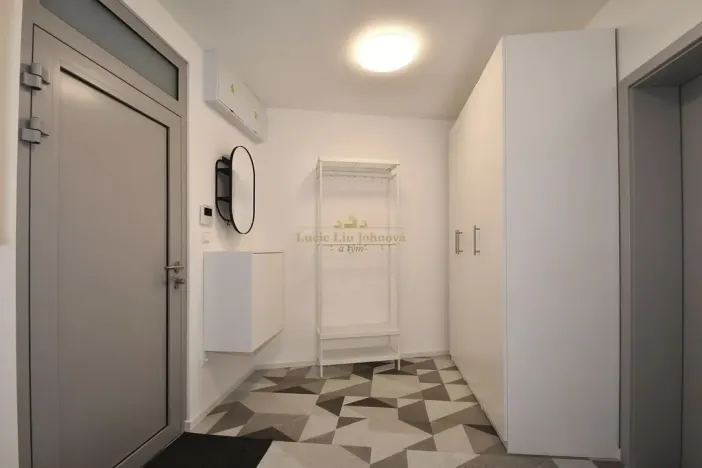 Prodej bytu 1+kk, Praha - Hloubětín, K náhonu, 30 m2