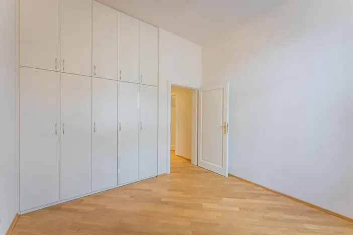 Pronájem bytu 4+1, Praha - Nové Město, Odborů, 100 m2