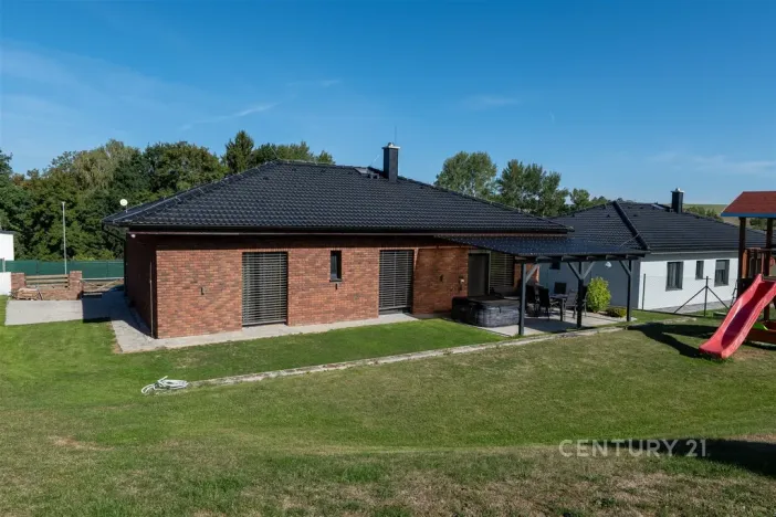 Prodej rodinného domu, Litohlavy, 112 m2
