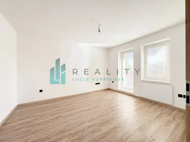 Prodej bytu 3+kk, Dubňany, Nám. 15.dubna, 61 m2