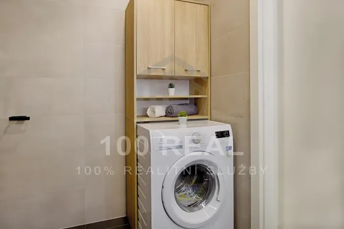 Pronájem bytu 2+kk, Hradec Králové, Průmyslová, 45 m2