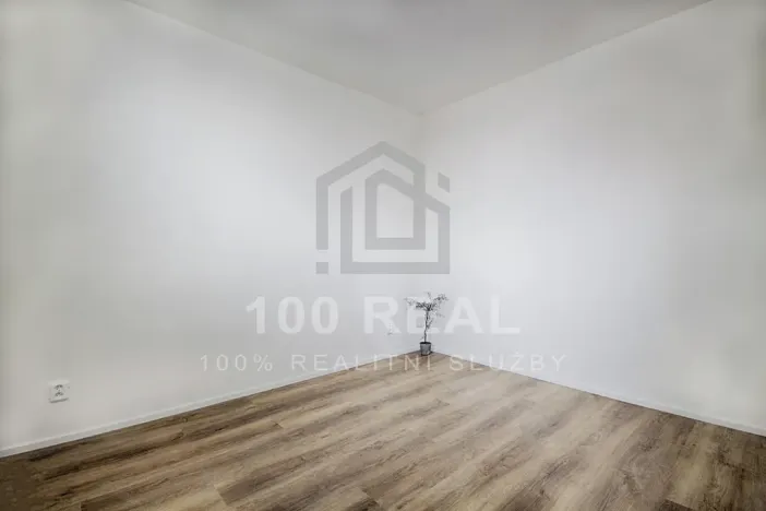 Pronájem bytu 2+kk, Hradec Králové, Průmyslová, 45 m2