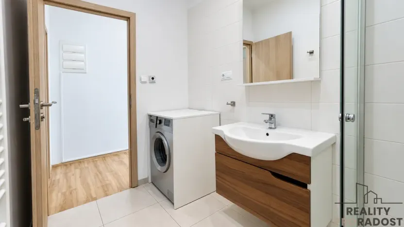 Prodej bytu 2+kk, Hodonín, tř. Dukelských hrdinů, 42 m2