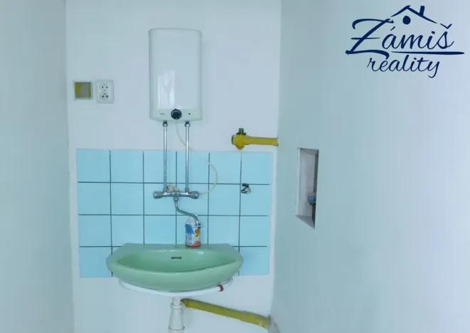 Pronájem obchodního prostoru, Kladno, Ivana Olbrachta, 40 m2
