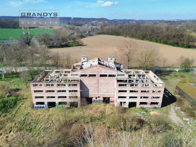 Prodej komerčního pozemku, Všestudy - Dušníky nad Vltavou, 42524 m2