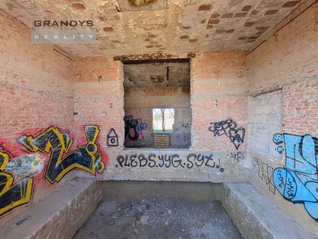 Prodej komerčního pozemku, Všestudy - Dušníky nad Vltavou, 42524 m2