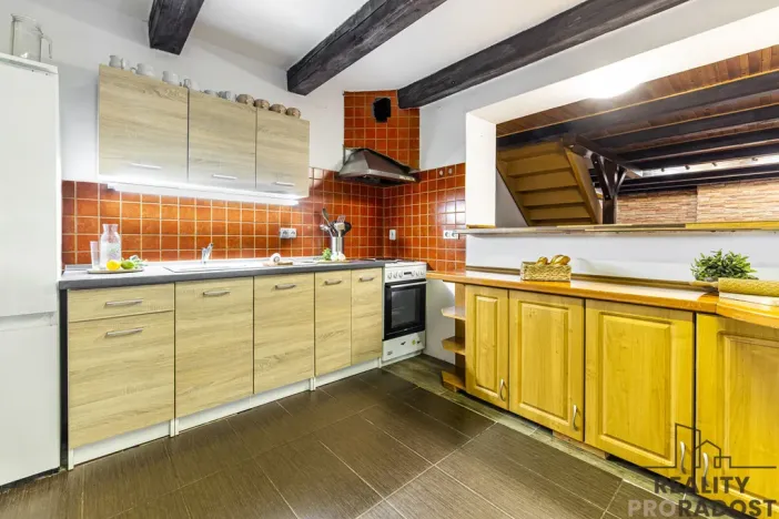 Prodej rodinného domu, Chrášťany - Doubrava, 620 m2