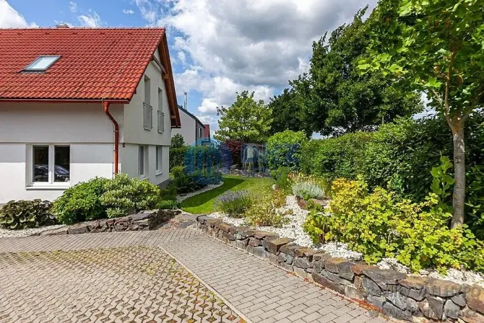 Prodej bytu 4+kk, Vysoký Újezd, U Vršku, 98 m2