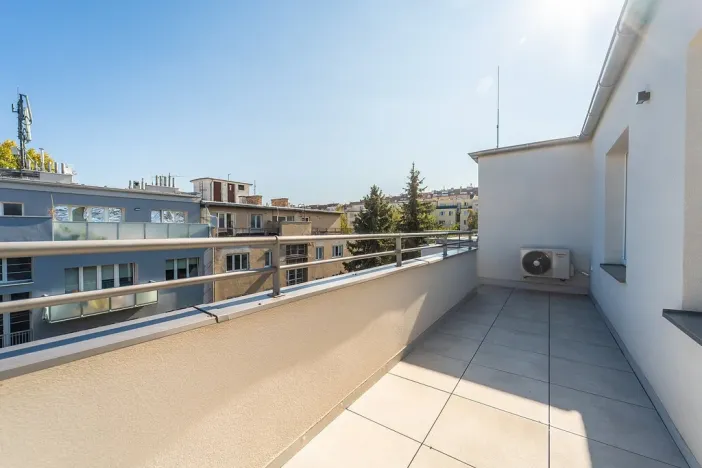 Pronájem bytu 1+kk, Praha - Břevnov, Pod Drinopolem, 41 m2