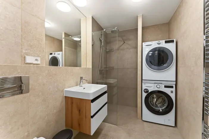 Pronájem bytu 1+kk, Praha - Břevnov, Pod Drinopolem, 41 m2