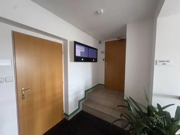 Pronájem kanceláře, Jičín, Husova, 59 m2