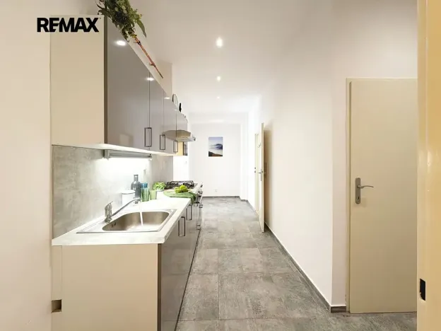 Prodej bytu 2+kk, Praha - Nusle, Kloboučnická, 52 m2
