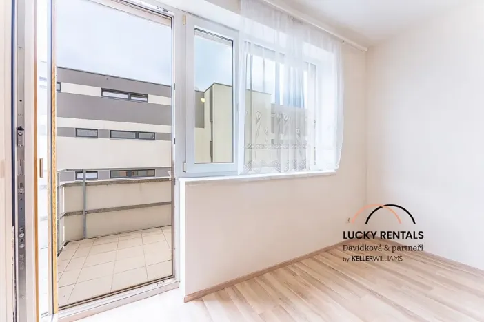 Pronájem bytu 3+kk, Praha - Hostavice, U Hostavického potoka, 68 m2