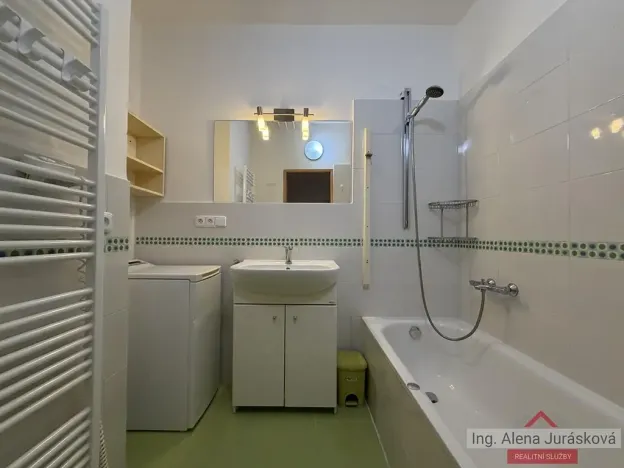 Pronájem bytu 3+1, Praha - Zbraslav, Žitavského, 71 m2