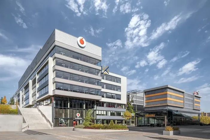 Pronájem kanceláře, Praha, Laurinova, 440 m2