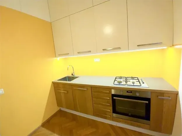 Pronájem bytu 1+1, Praha - Žižkov, Čajkovského, 30 m2