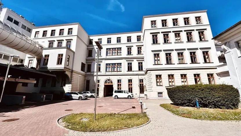 Pronájem kanceláře, Brno, Lidická, 238 m2