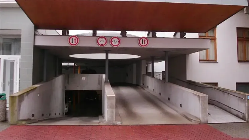 Pronájem kanceláře, Brno, Lidická, 238 m2