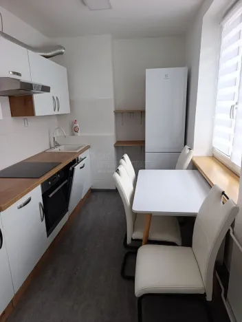 Pronájem bytu 2+1, Tachov, 1. máje, 48 m2