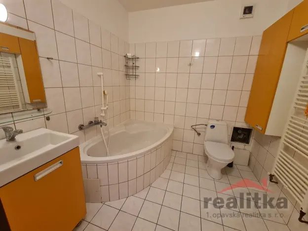 Pronájem bytu 2+1, Opava - Město, U Fortny, 50 m2