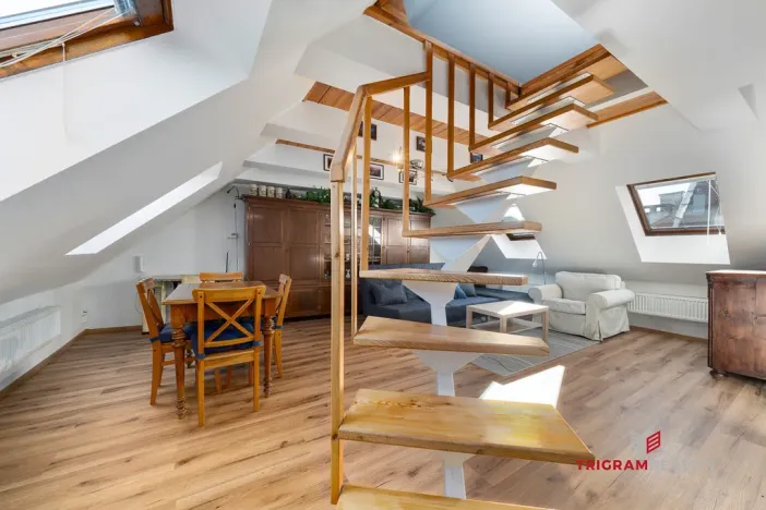 Pronájem bytu 2+kk, Hradec Králové, Dlouhá, 55 m2