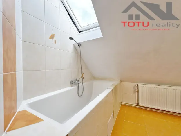 Pronájem bytu 1+kk, Jaroměř - Semonice, 68 m2