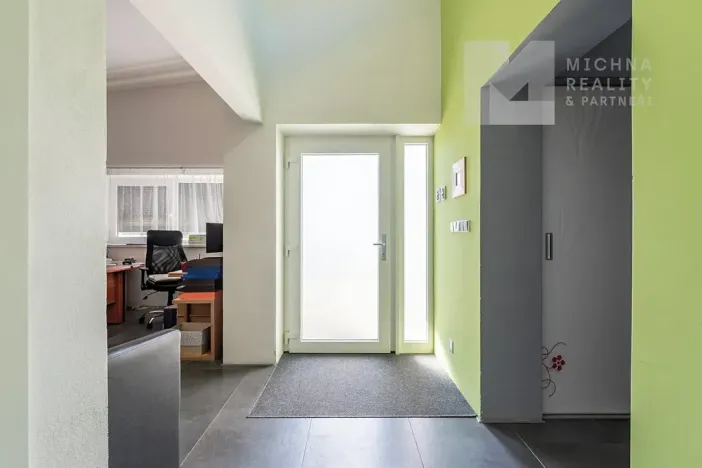 Prodej rodinného domu, Žernovník, 221 m2