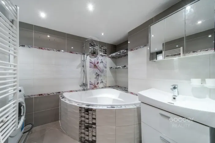 Prodej bytu 2+kk, Praha - Vysočany, Na břehu, 56 m2