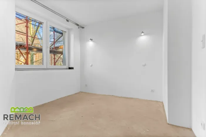 Pronájem bytu 2+kk, Náchod, V Náměrkách, 42 m2